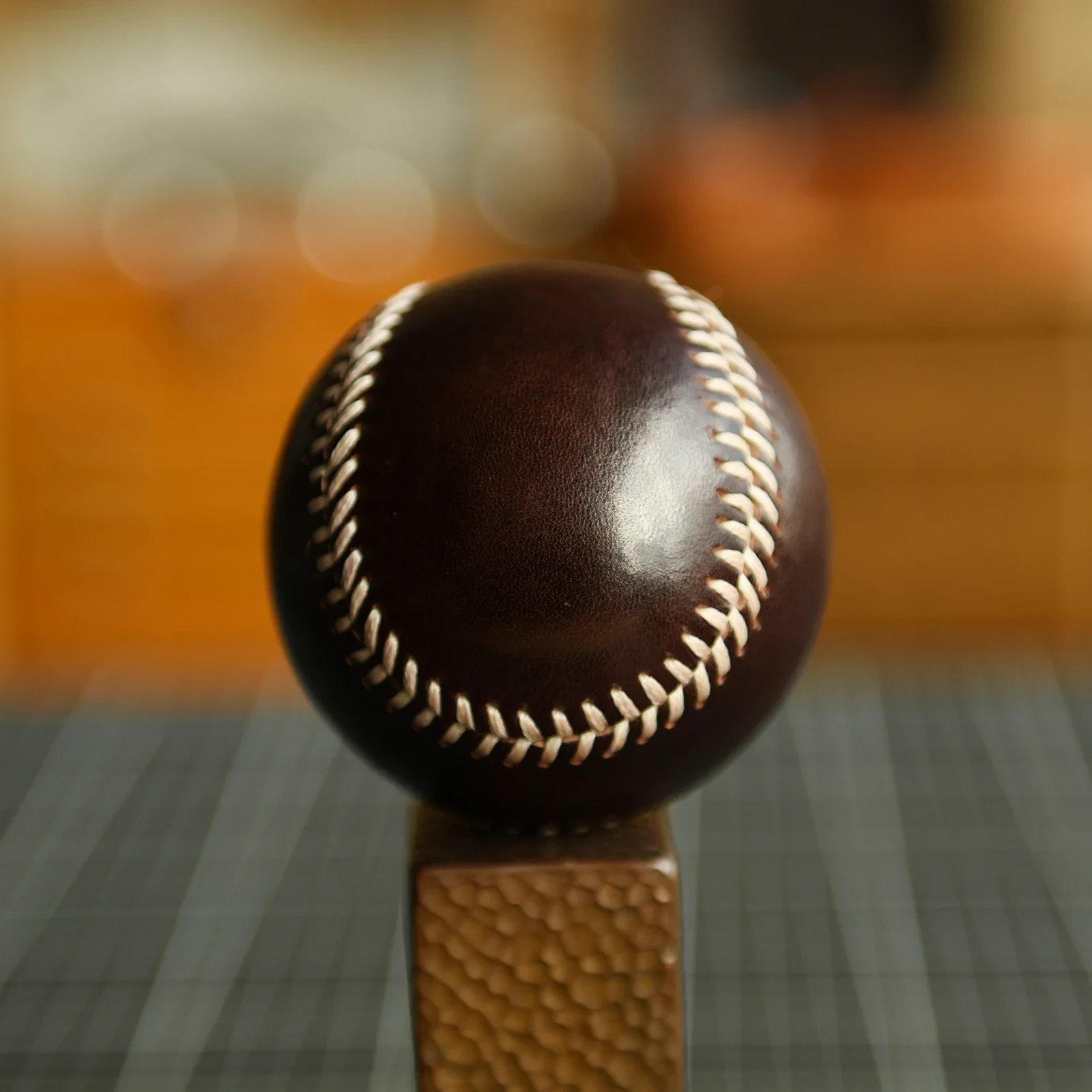 Handmade cowhide solid baseball, imported first-layer vegetable tanned cowhide, hand-stitched gift ornament