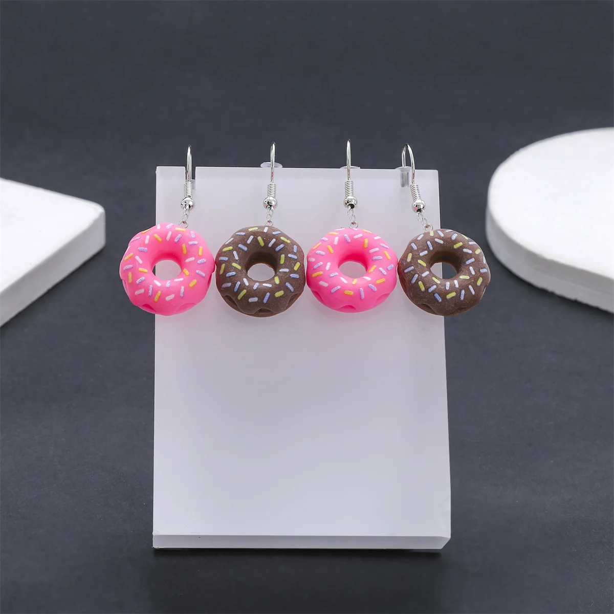 4 Uds. Nuevo en pendientes de resina para mujer, divertidos pendientes de comida, patatas fritas, galletas, helado, pan, Perro caliente, Pizza, Chocolate, regalo para niñas y niños