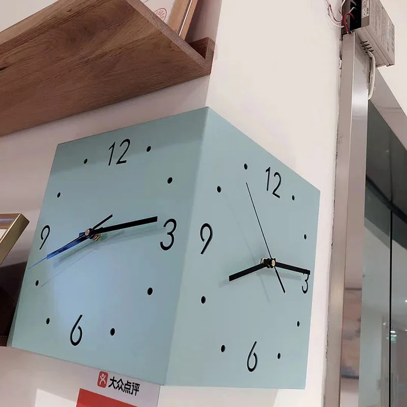 Modern style, stylish and simple, steel corner corner numeral, cutout, silent, two-sided wall clock, no perforated decoration