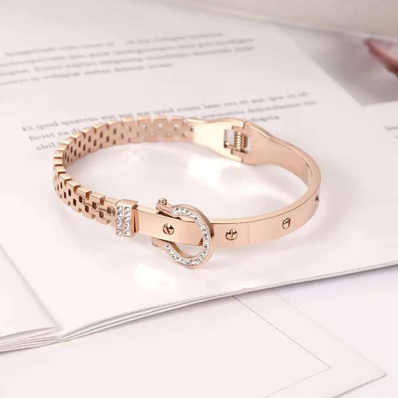 Luxury Bracelet For Woman stainless steel Jewelry Simplicity Bracelet Fashion Jewelry Accessories