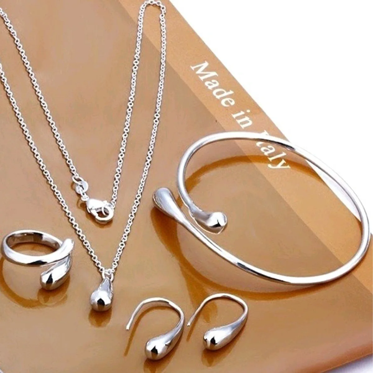 European American Style Oval Drop Necklace Set 4Pcs Fashion Jewelry Bracelet Ring Earrings