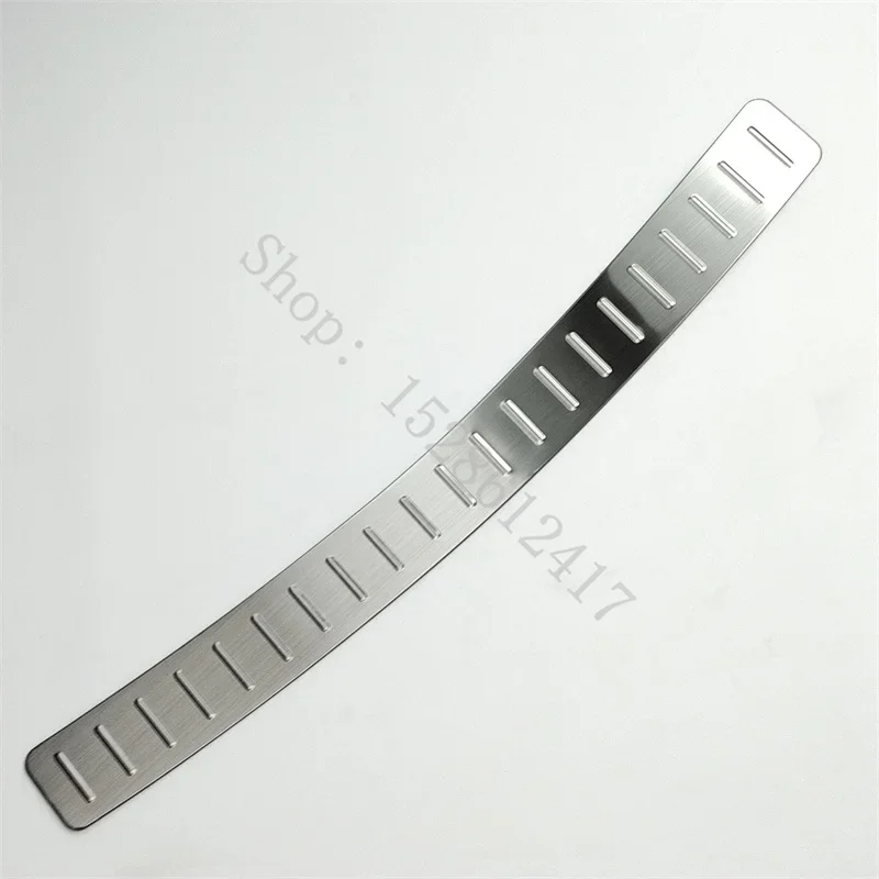 for Buick Encore Stainless steel Rear Bumper Protector Sill Trunk Rear guard Tread Plate Trim Car Accessories