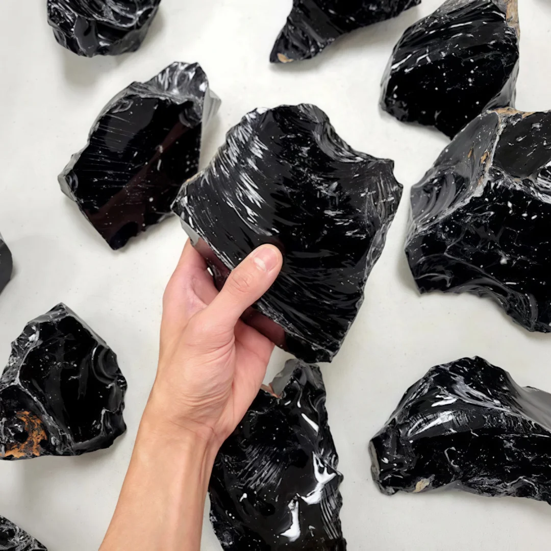 Natural Black Obsidian Rough Stone Original Volcanic Crystal Raw Ore Healing Energy Mineral Specimen for Home Decor & Reiki