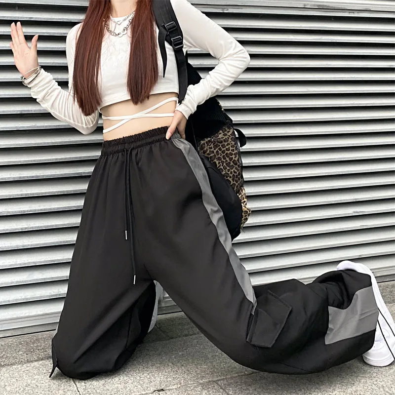 Women's Black Gothic Baggy Cargo Pants Jogger Harajuku 90s Aesthetic Y2k 2000s Oversize Parachute Pants Vintage Trousers Clothes