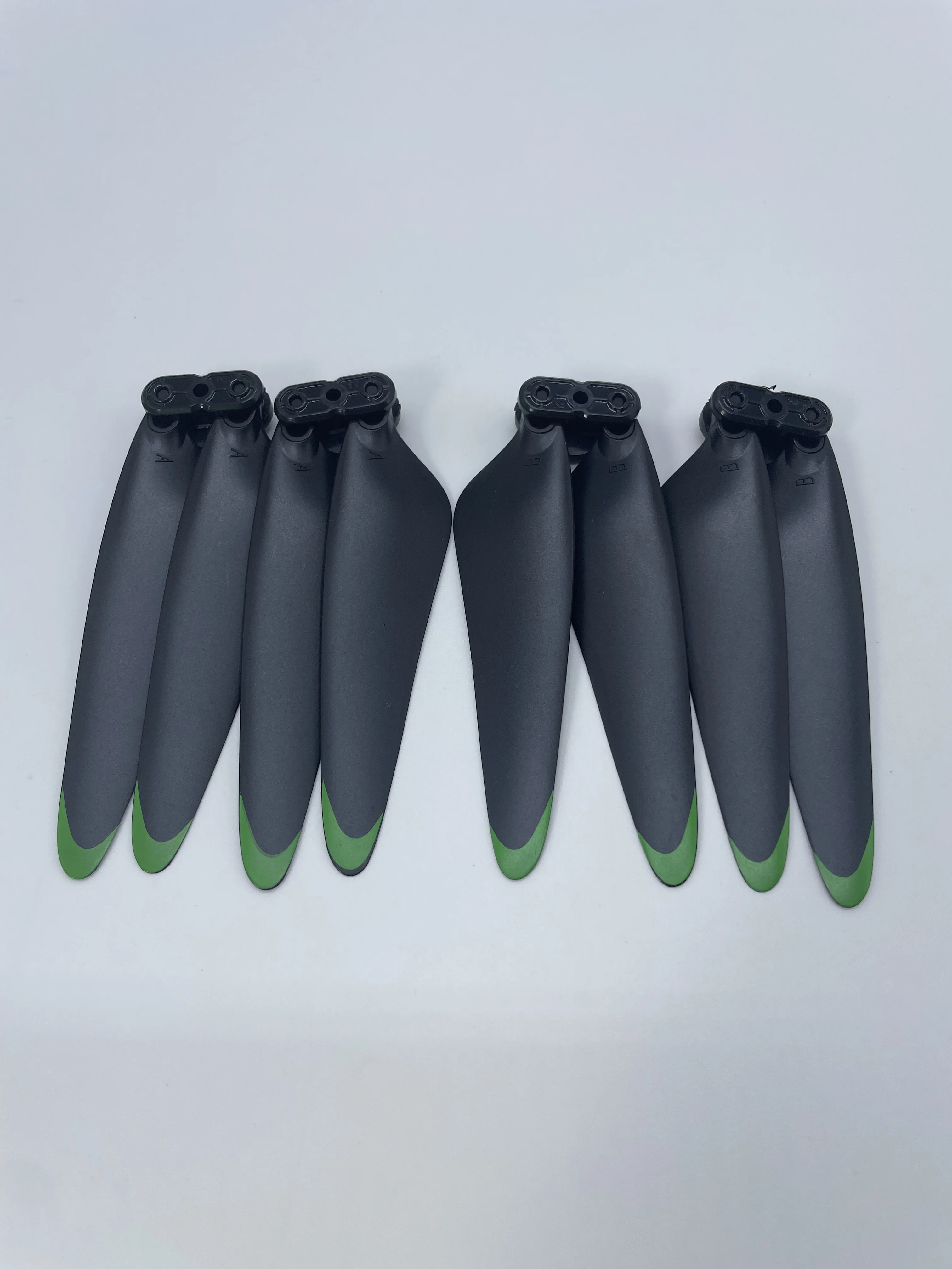 S155 GPS Toy Drone Quadcopter Propeller Blade Maple Leaf Wing Rotor Part Accessory Green-Black Red-Black