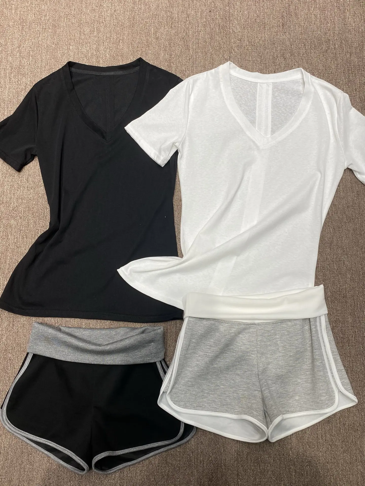 

Ladies Casual Sportswear Set V-Neck Short Sleeve T-Shirt And Shorts Breathable Soft Slimming Lazy Style Summer Outfit