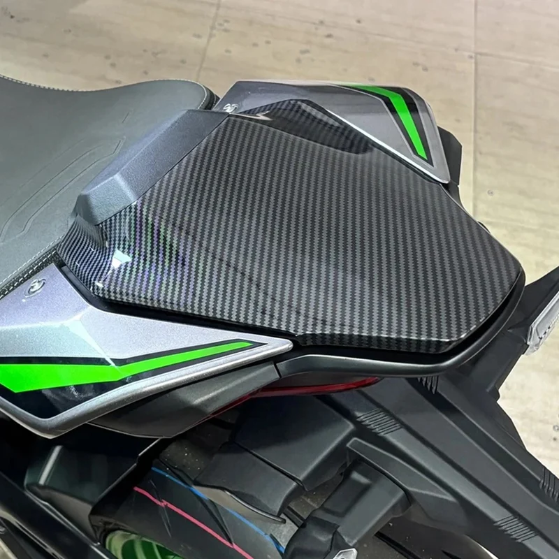 Super Sale Motorcycle Rear Passenger Pillion Cover Fairing Seat Cover Seat Fairing for Kawasaki Z900 Z900 SE 2025 2026 Carbon - view 5