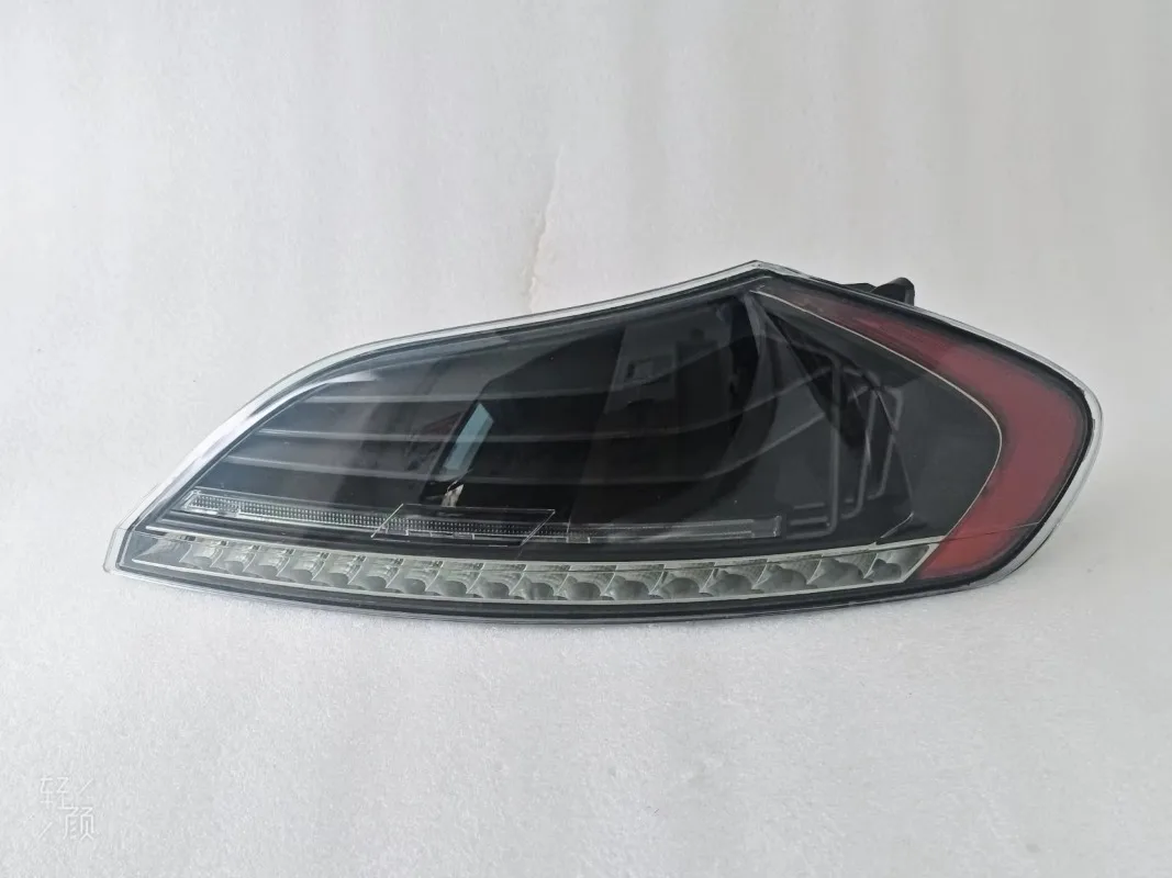 Wholesale New Products Automobile Exterior Accessories Taillights for Z4 Upgrade CSL