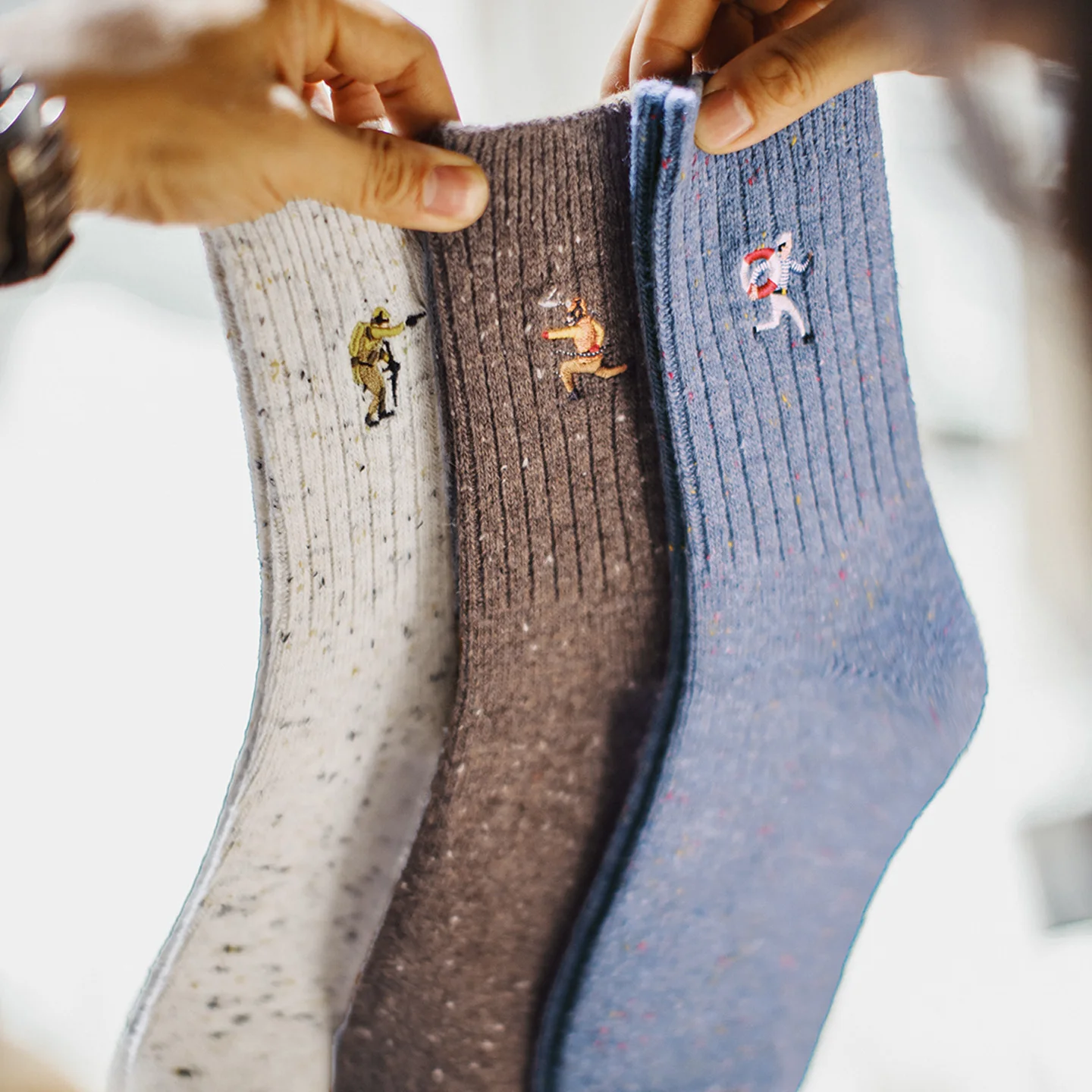

Maden Unisex Retro Wool Blend Embroidered Socks 96-Needle Thick Knit Warm Cozy Color Dot Vintage Style Fall Winter Socks