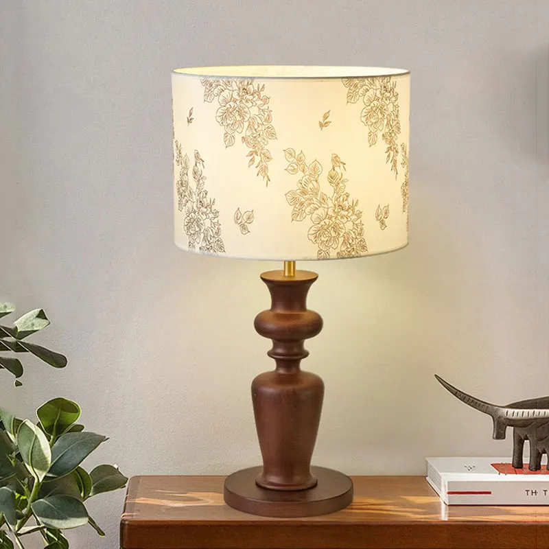 

Creative wine red antique style fabric table lamp modern and simple Chinese style hotel study bedroom bedside desk lamp