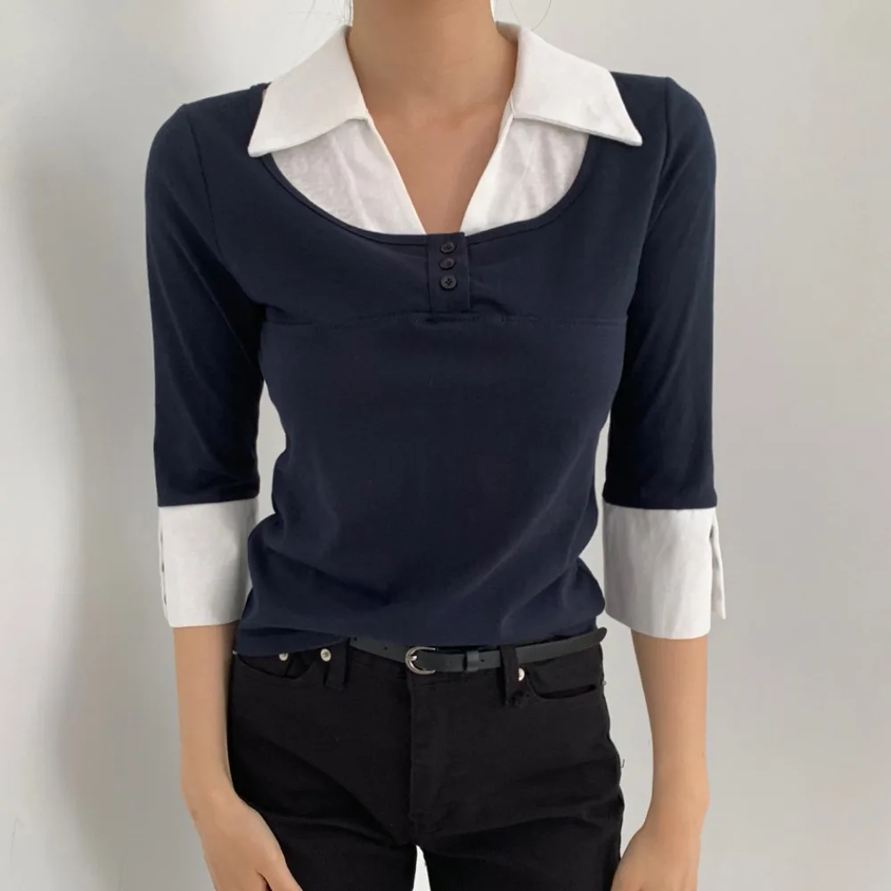 Chic Comfortable Mid-Sleeve V-Neck T-Shirt Patchwork Flip Collar Slim Fit Color Block Top Women's Fashion City Walk Casual Style