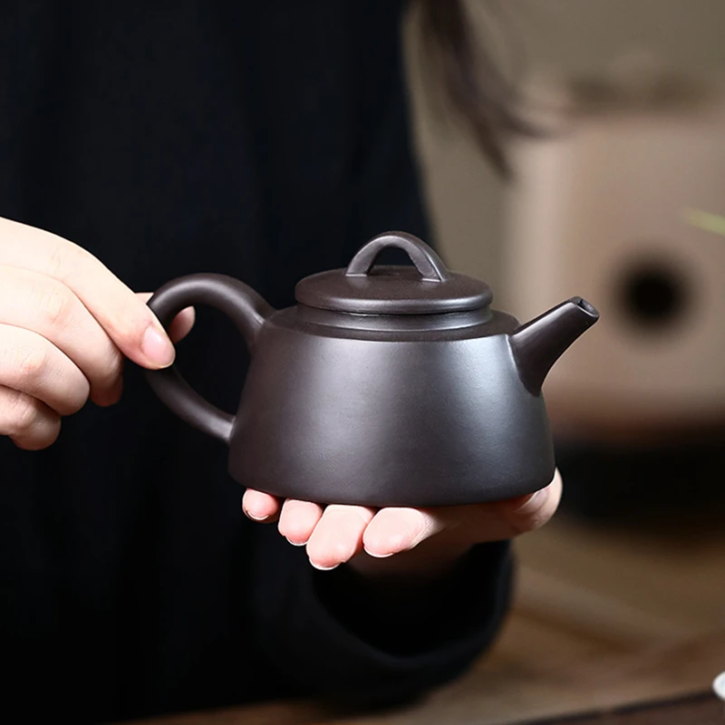 220ml Chinese Yixing Handmade Purple Clay Teapot Famous Hand-carved Tea Pot Beauty Tea Infuser Zisha Kettle Tea Set Teaware
