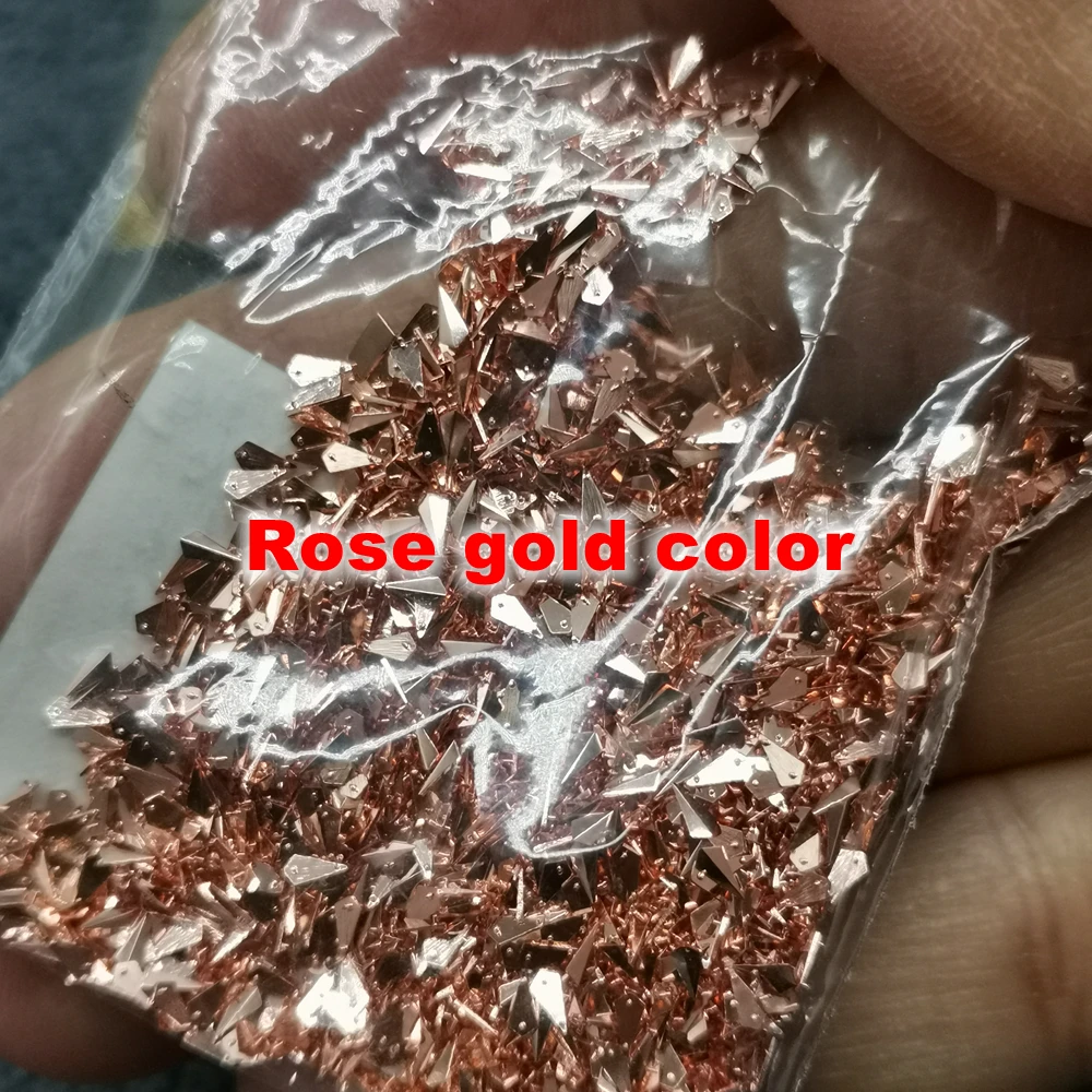 ساعة معدنية ثلاثية الأبعاد مزودة بمؤشر ساعة ، شكل هرمي فضي لامع ، بلون ، من من من من من من من من من من من من من ومن ومن ومن ومن ومن ومن ومن ومن ومن ومن ومن ومن ومن ومن ومن ومن ومن ومن ومن ومن ومن ومن ومن ومن ومن ثم