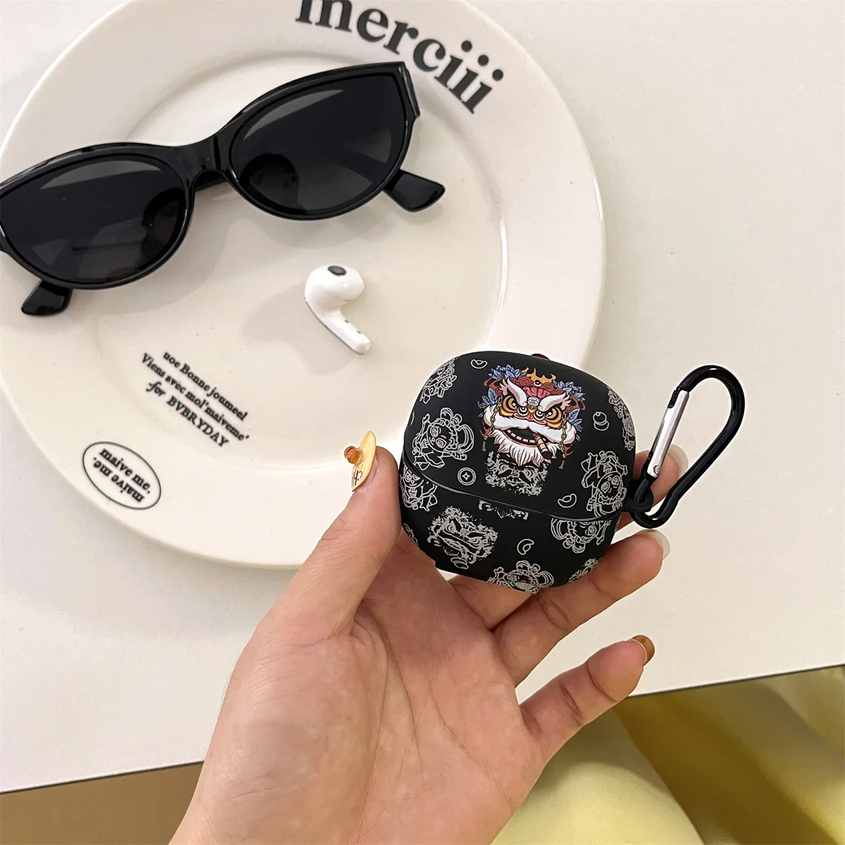 Capa de fone de ouvido para xiaomi buds 5 (2024), bonito cruel leão cristal adesivos caso de fones de ouvido para xiaomi buds 5 com gancho para meninos