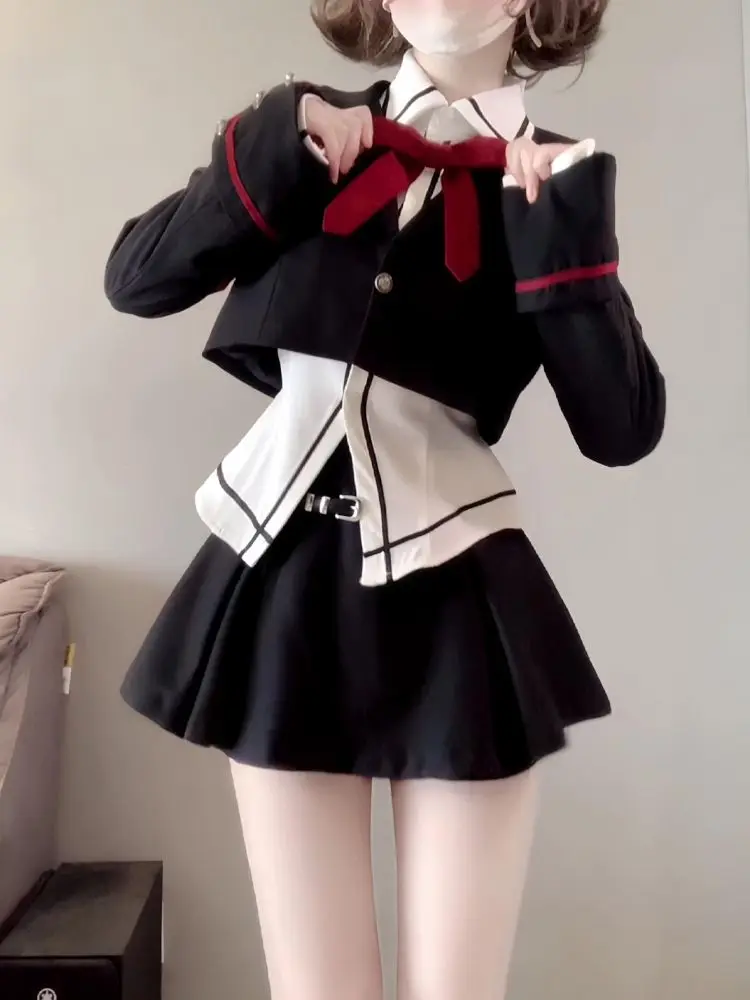 

Japan Niche Design Black And Red Short Suit Jacket With Pointed Collar White Shirt Short Hakama Suit