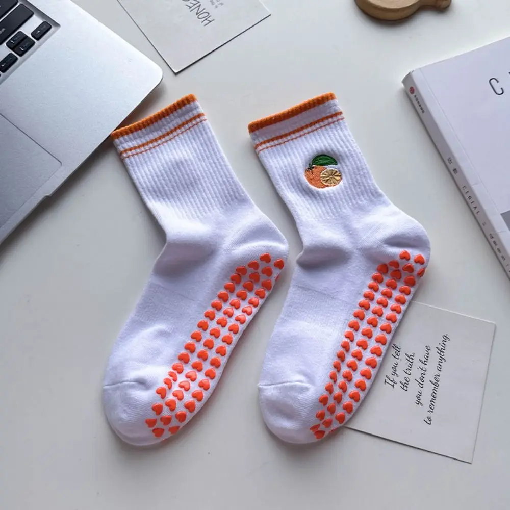 

New Cotton Pilates Socks Breathable Sweat-absorbent Yoga Socks Non-Slip Grip Harajuku Street Cherry Embroidery Socks