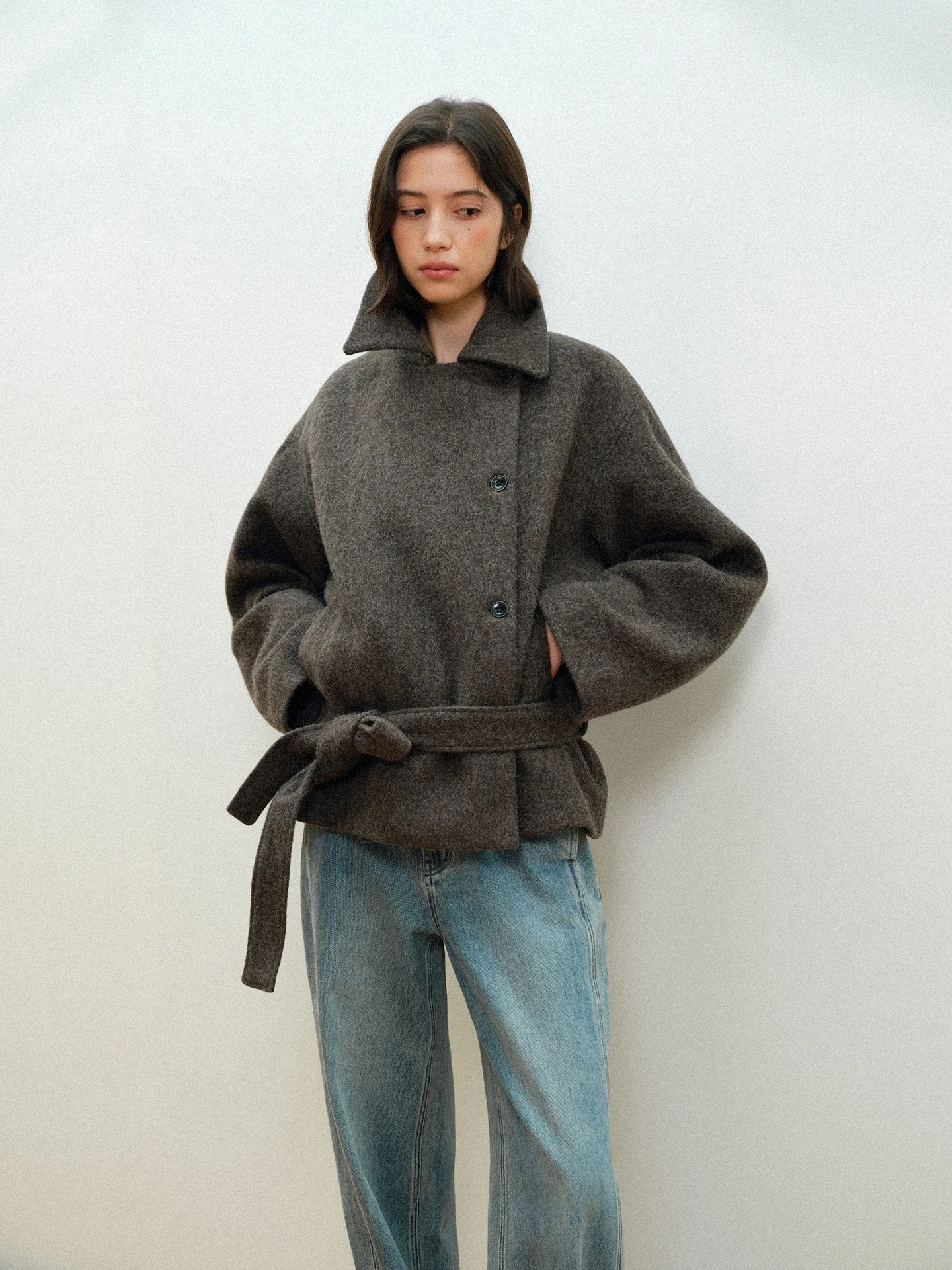 

Niai Woolen Coat ort Sle Turn-down Collar Asymmetrical Buttoning Alpaca Wool 90% eep Wool 0% Women's Faion