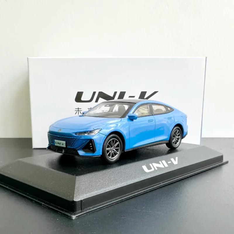 1:43 Scale Changan UNI-V Plastic Simulation Car Model Collectible Souvenir Holiday Gift Vehicle Display Ornaments