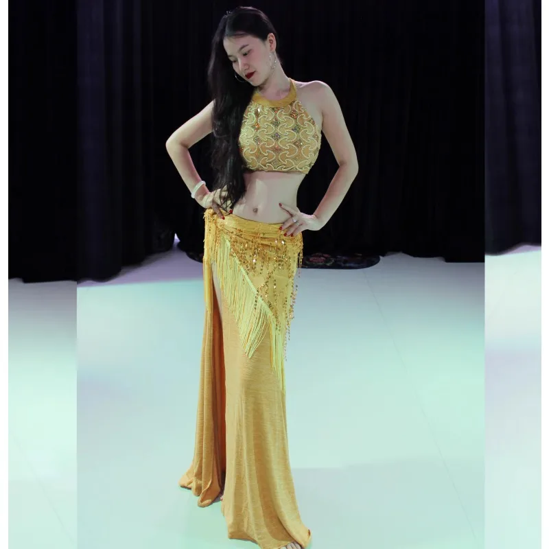 Aangepaste buikdanskostuums Prestatiejurk met borst Katoenen grote heupsjaal Oosterse dans Grote Bareback-set