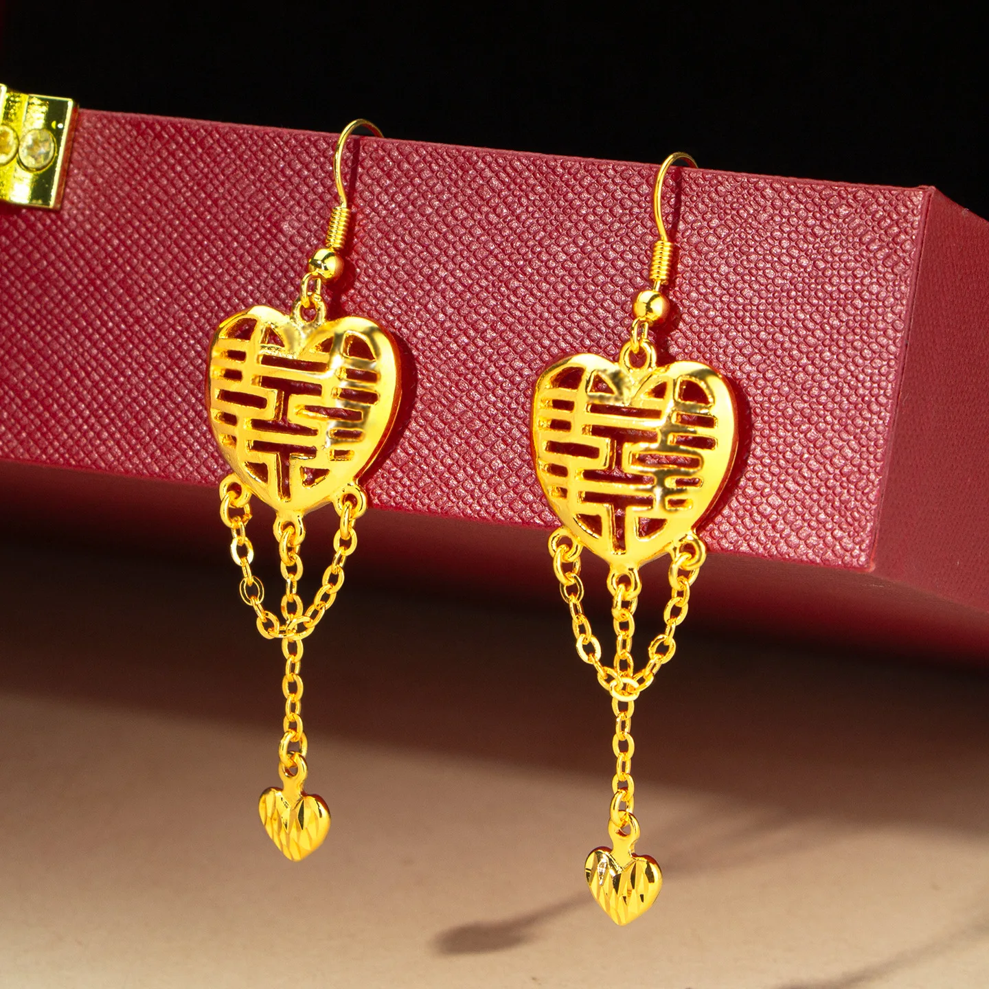 9999 gold heart-shaped hollow earrings for women, elegant and versatile fringe earrings, engagement and wedding accessories