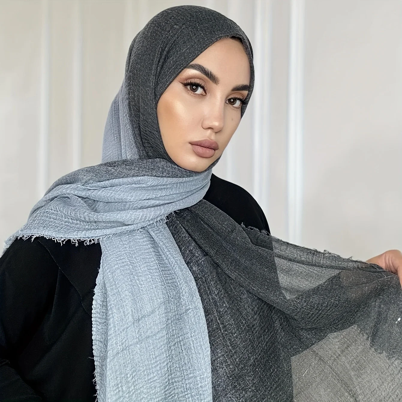 Sciarpa stampata Tie-Dye Hijab di colore sfumato a due colori scialli delle donne musulmane avvolge la fascia del turbante islamico Foulard