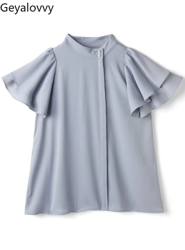 اليابانية 2025 صيف جديد الحلو بلون قميص الوقوف طوق قصيرة الأكمام بلوزة كشكش حافة زر اللؤلؤ قمة باردة