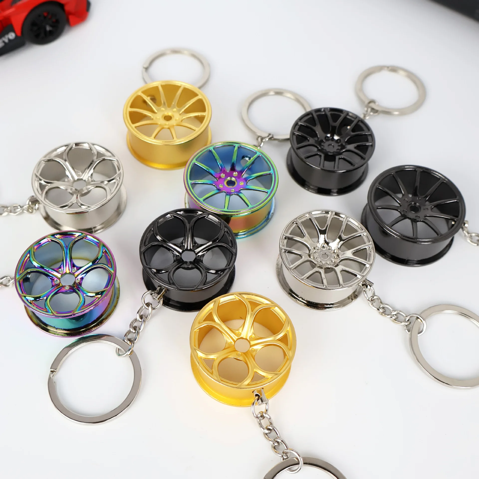 Simulation Rims Model Metal Keychain Durable Zinc Alloy Keys Bags Pendant for Men\'s Punk Style Car Wheel Hub Personalized Gifts
