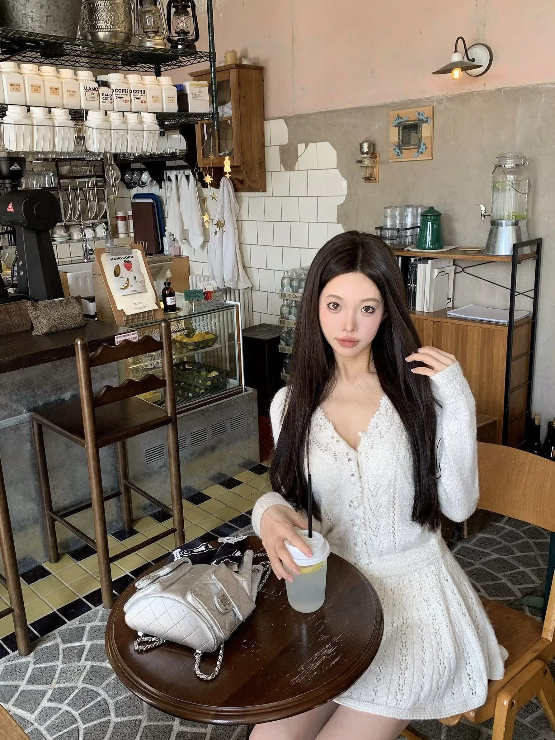 

Новинка ранней весны от JongLimit: женский шерстяной вязаный свитер с ажурным узором, нежный, уникальный, милый, с длинными рукавами.