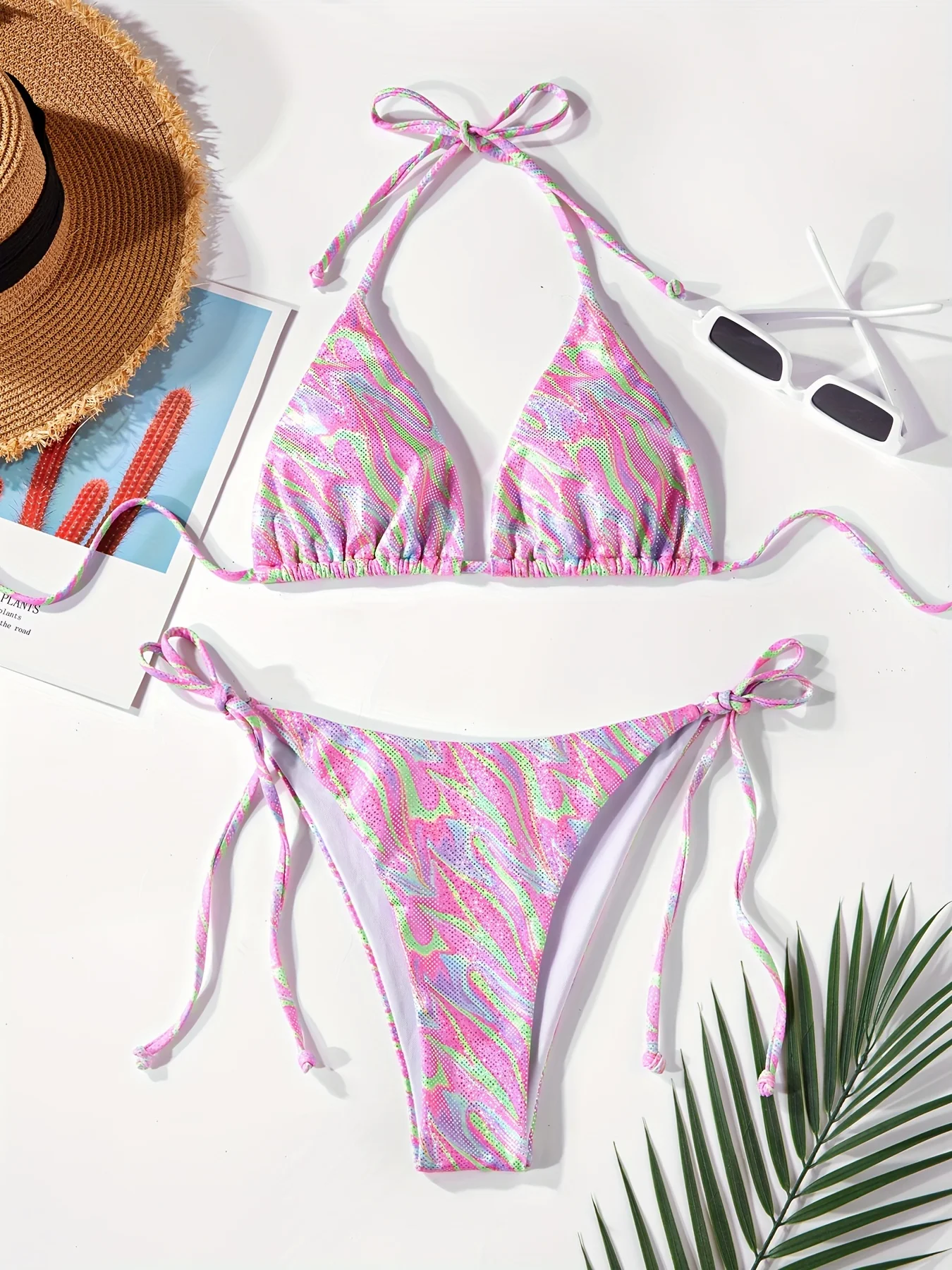 

Summer Fashion Beach Resort Bikini Set Wavy Color-Block Contrast with Sparkling Rhinestone Fabric Drawstring Tie-Neck Halter Top