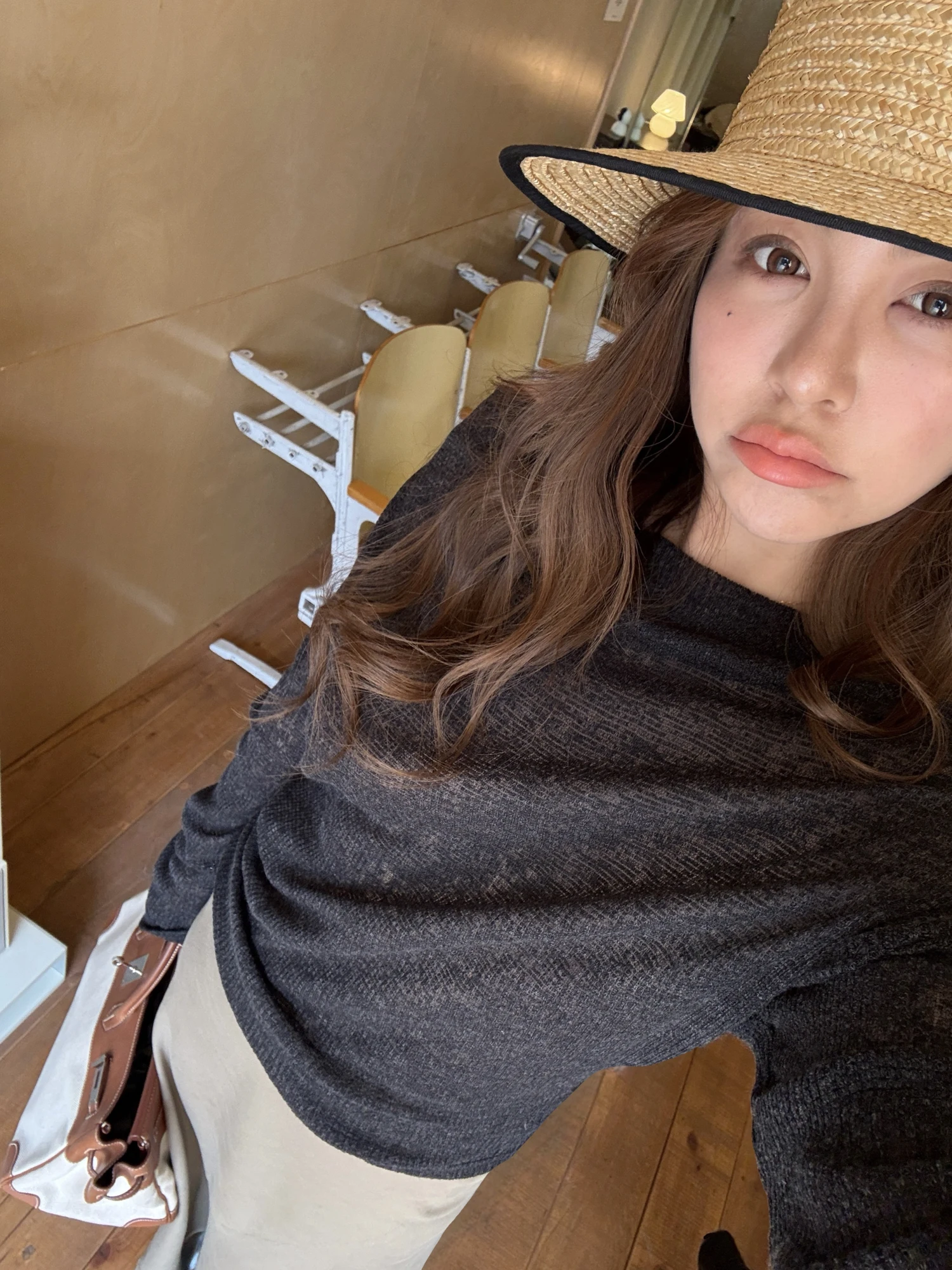 

3ts 0328 Thin Long Sleeve Knitted Loose Fitting Shoulder Bared Top Transparent Casual Style Polyester Fiber Batwing Sleeve T-...