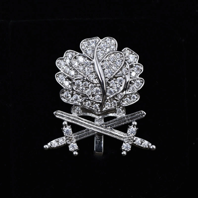 Edelweiss Sniper Oak Leaf Brooch Badge Hook Alloy Clothing Decoration