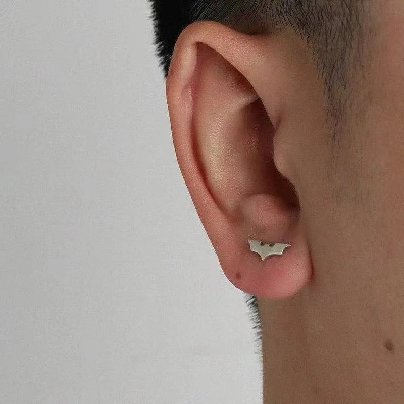 أقراط باتمان الكرتونية المتحركة DC للرجال والنساء، مجوهرات عصرية وبسيطة ومتعددة الاستخدامات وفريدة من نوعها وأنيقة وعصرية للزوجين