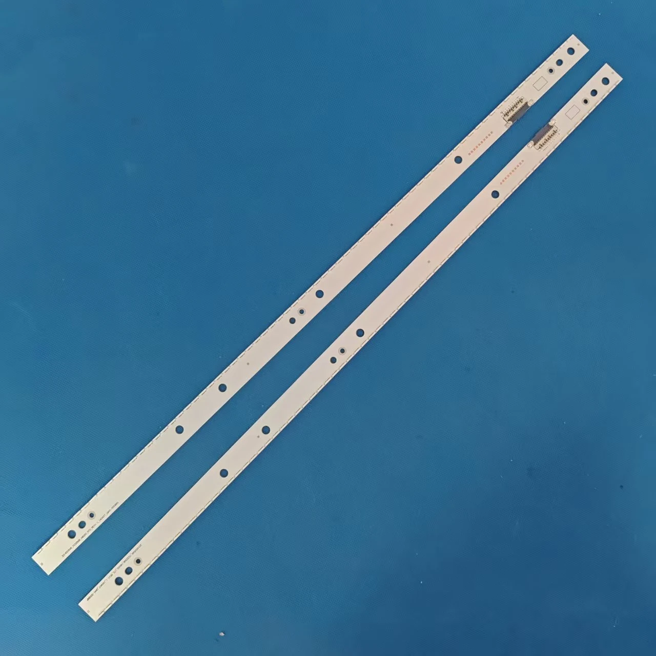 bande-led-72-lampes-pour-ue48h8090sv-un48h8000af-ue48h8000sl-un48h6800ak-ua48h6800-ue48h8080-ue48h6800aw-ue48h8000sq