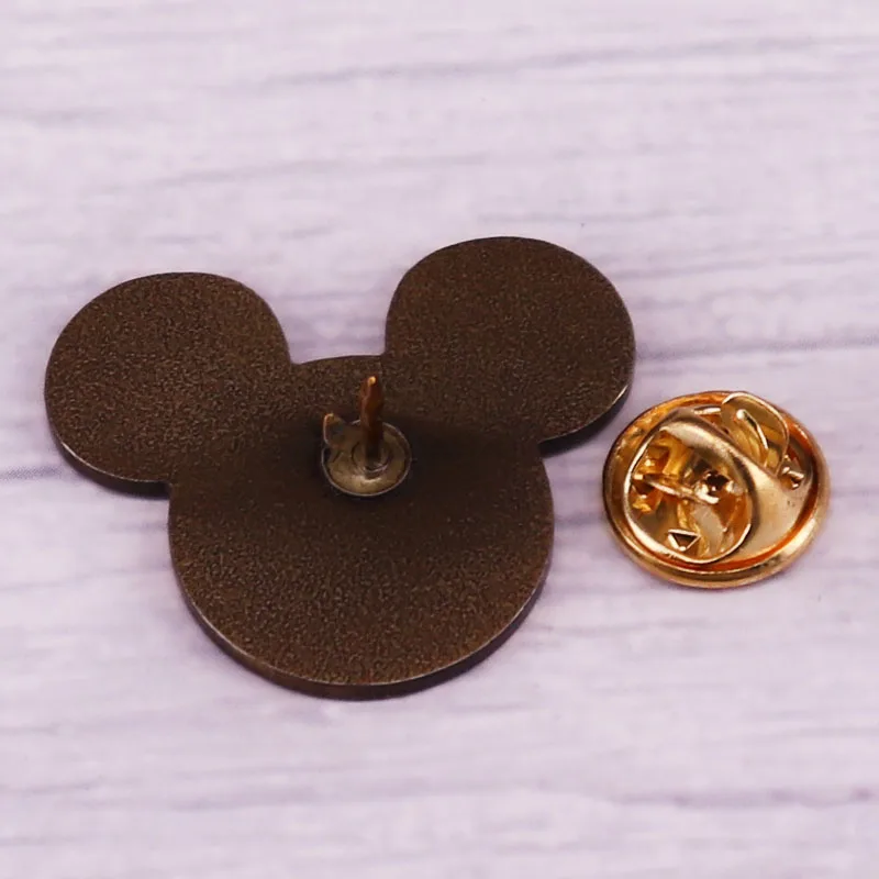 Vintage Metal Mouse Head Badge Princess Silhouette Enamel Pin Fashion Jewelry Accessories