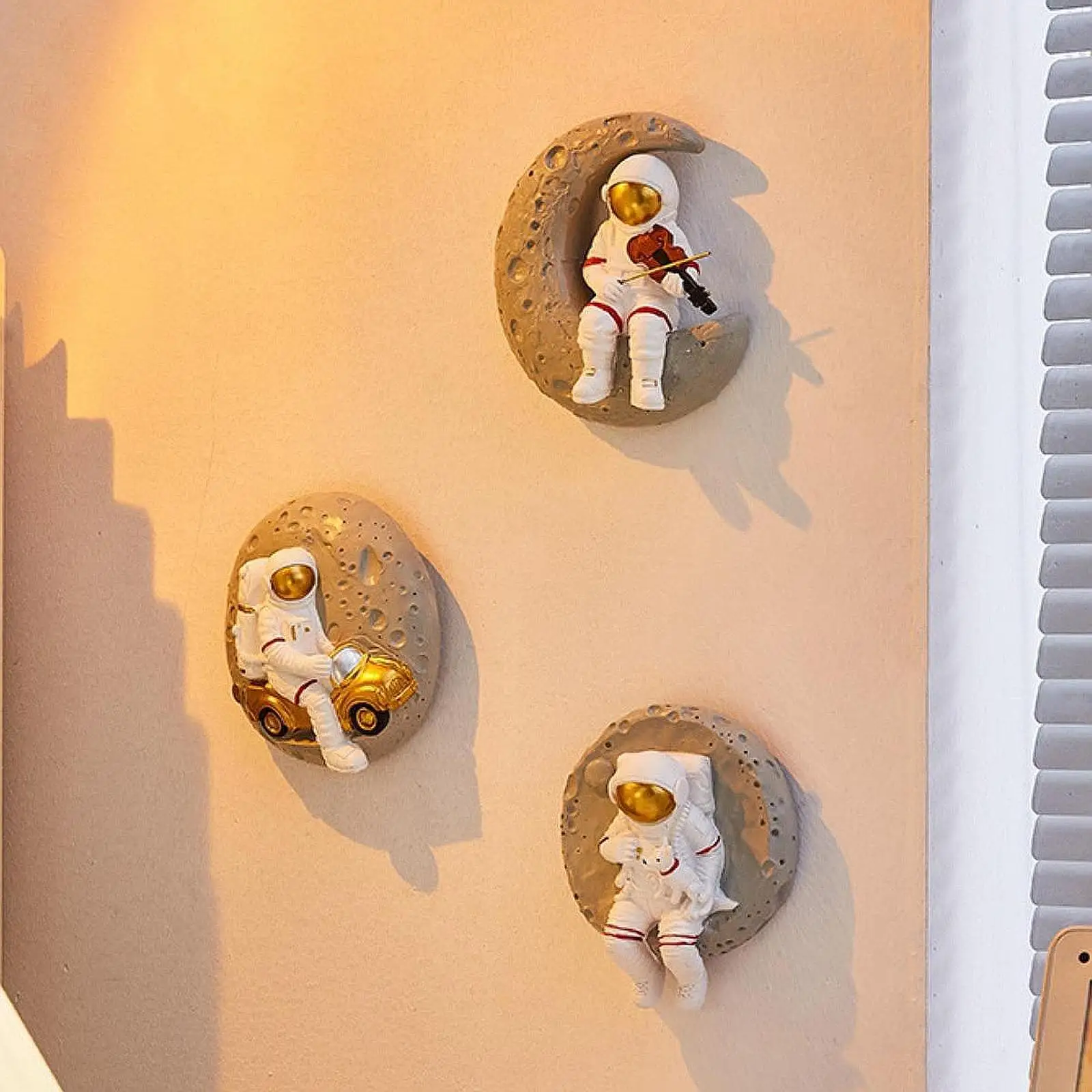 

3x Astronaut Wall Mount Sculptures, 3D Wall Decorations Art Ornaments Figurines