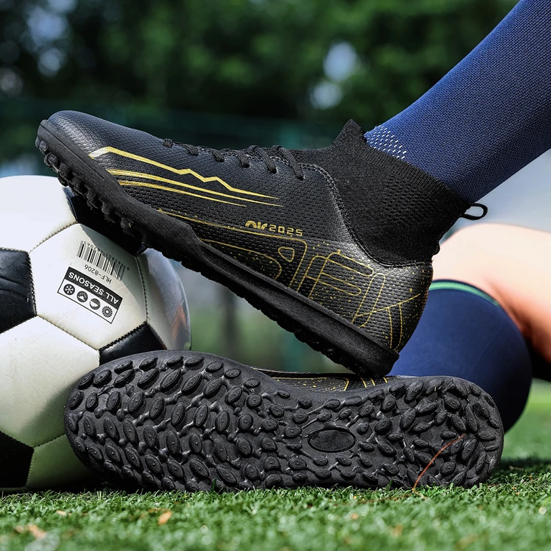 

2024 Men‘s Football Boots Low Top Soccer Shoes Comfortable Breathable TF/FG Grass Non-Slip Training Sneakers Outdoor Footwears