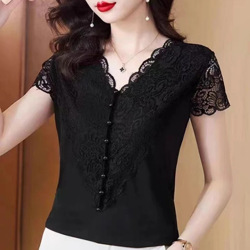 Letnie nowa koronkowa smukłe prostota modna Temperament eleganckie t-shirty z krótkim rękawem damskie jednolite patchworkowe bluzka z guzikami z dekoltem w serek 2024