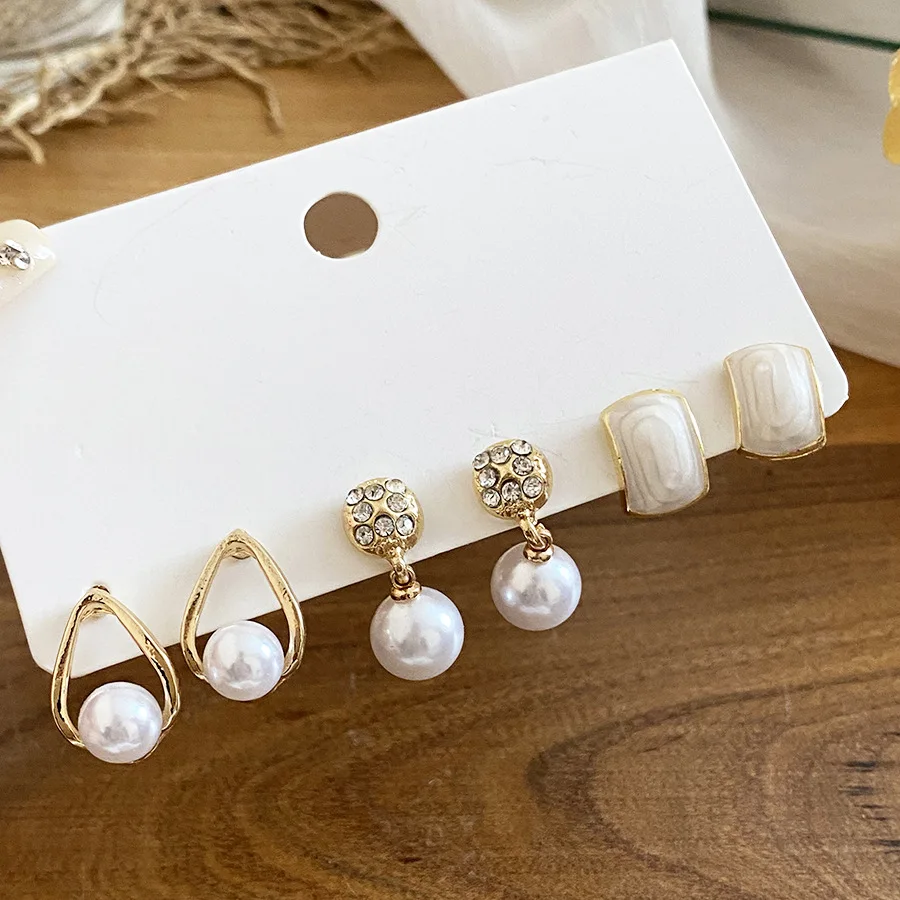 6 Pcs Hollow Out Water Drop Imitation Pearl Stud Earrings  Inlaid Rhinestones Square Dripping Oil Dangle Earring Jewelry Set M
