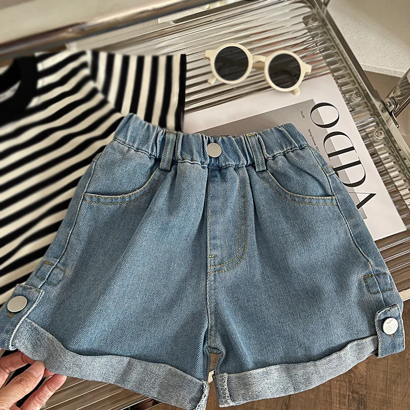 

2024Summer New Girls' Denim Shorts Summer Children's Western Style Curling Loose-Fitting Hot Pants Outer Wear Baby Pants Soft