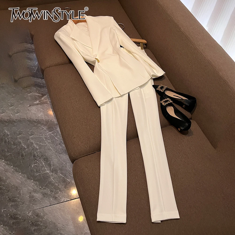 TWOTWINSTYLE Commuter Blazer Suit Set for Women Gold Button Waist Cinched Long Sleeve Top Straight Pants for Office KSE533445