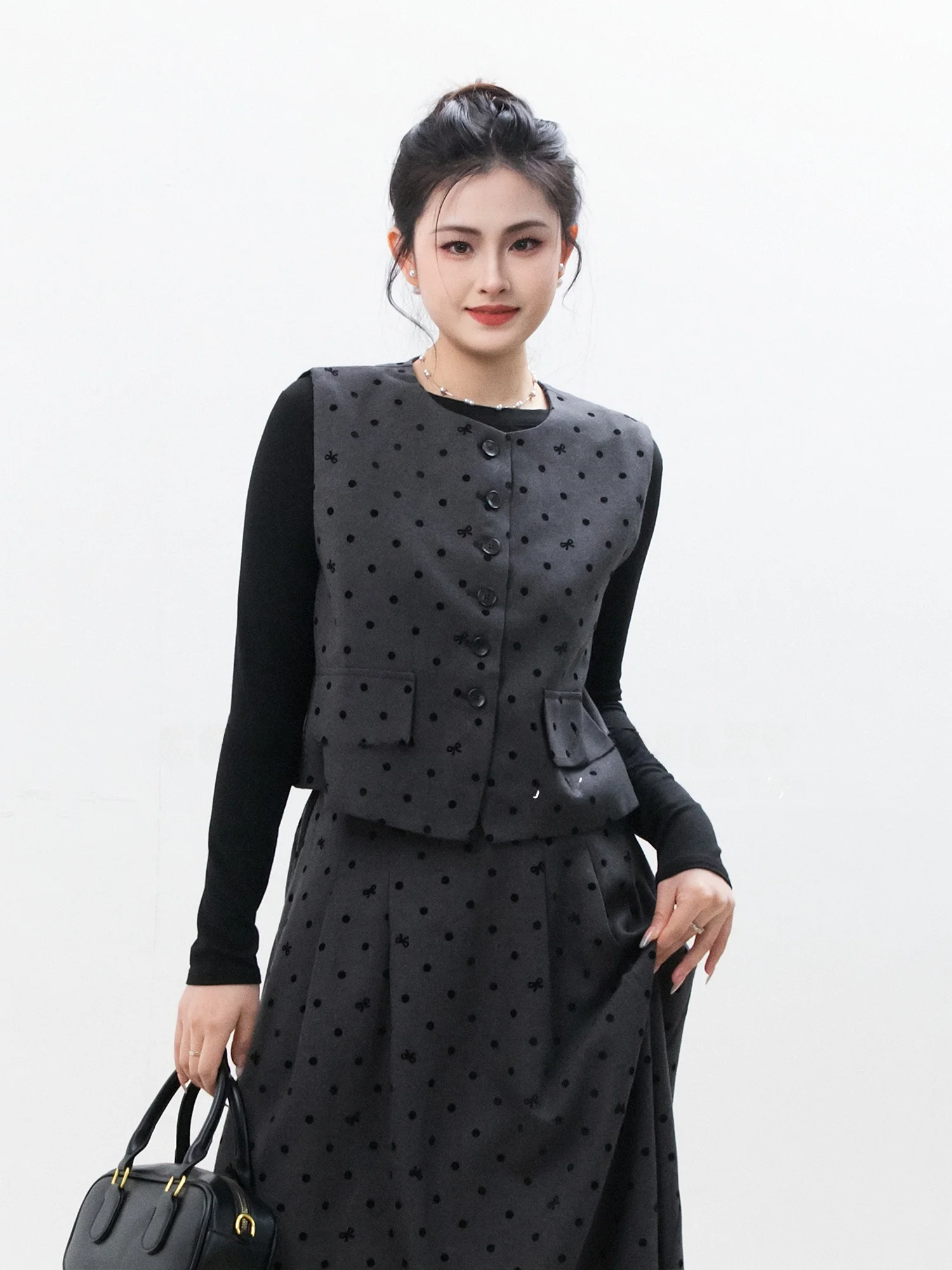 

Ele Chic Polka Dot Set Women's Spring Autumn Layering High-End Sensation Vest Base Skirt Tee-Piece Set Faionable Ense...