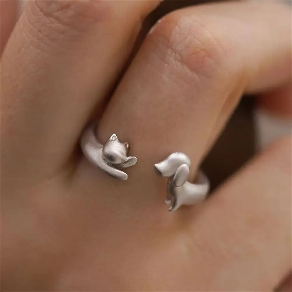 Silver Color Cat Dog Hug Rings Alloy Material Fine Polished Workmanship Animal Ring Compact Lovely Outline Stable Shape