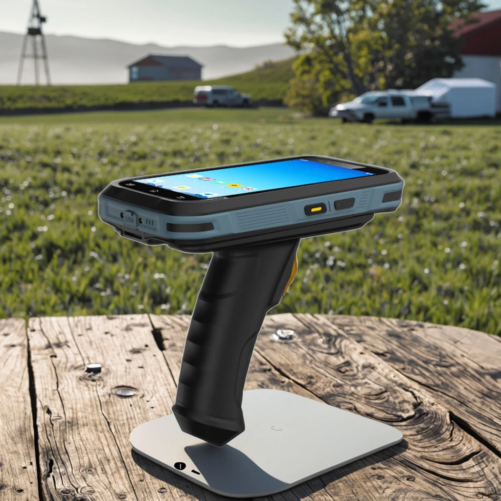 

Ручной считыватель UHF RFID с защитой IP67, Android 12, аккумулятором 4850 мАч, большой дальностью действия, для животноводства, с RFID-метками в наличии