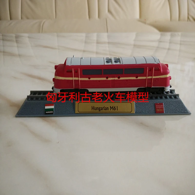 

Литая модель поезда под давлением в масштабе 1/160, 17 см, Венгерская модель поезда с головой собаки M61, Классическая коллекция для взрослых, статический дисплей, подарок, сувенир, игрушка для мальчиков