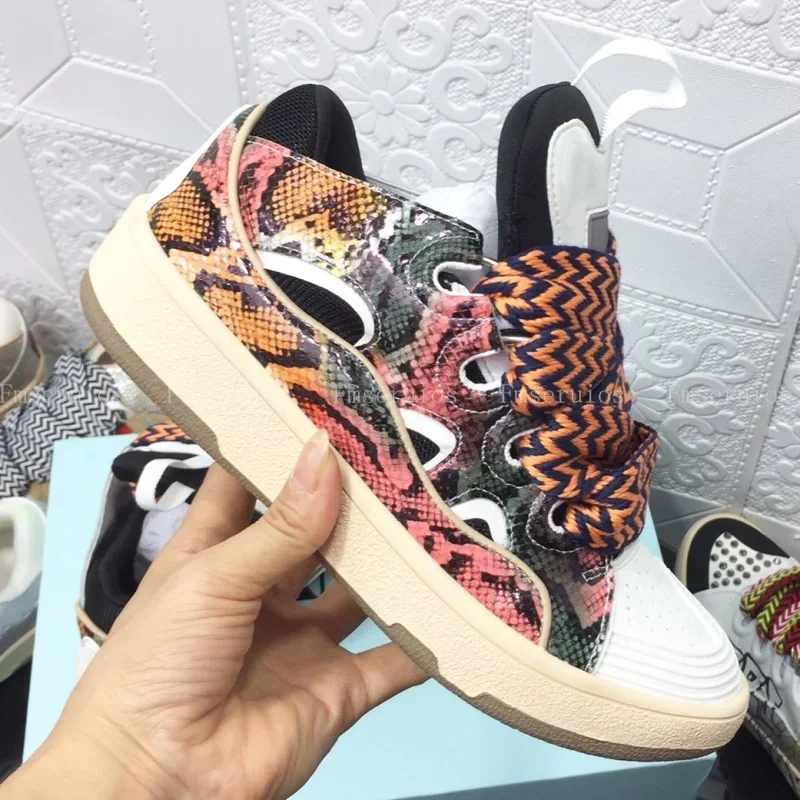 

Fashion Women Sneakers Mixed Color Lace Up Flats Men Casual ShoesGraffiti Leopard Pattern Shoes Splash Ink Daily Street Style
