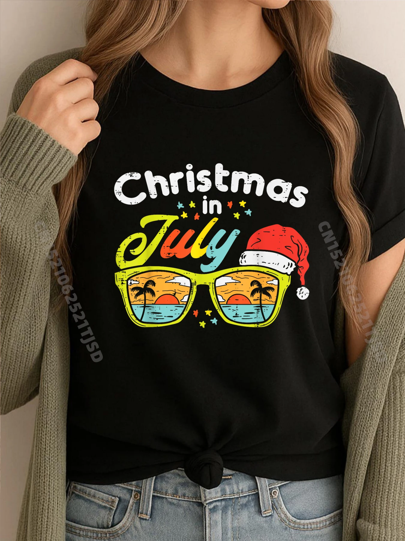 

Солнцезащитные очки «Рождество в июле» Санта-Бич Лето Лето Рождество Мужские футболки Футболка Женская футболка с стираным рисунком