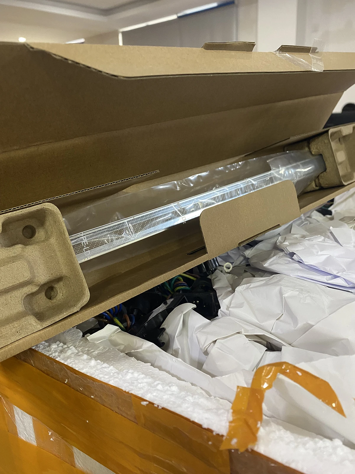 

Коронный блок зарядки для Konica Minolta C6500 C5501 C6000 C6501 C7000 Corona Grid