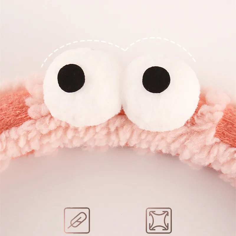 Comfortable Soft Non-slip Funny Big eyes Plush Cartoon Steering Wheel Cover Warm And Nice Car Interior For Two Shapes