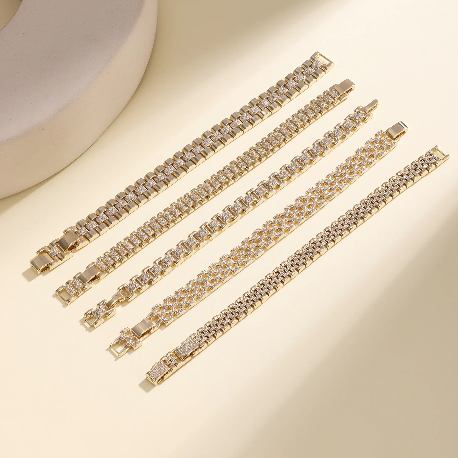 AIBEF Luxury Bracelet for Women Sparkling Rectangle Crystal Link Wristband Fashion Formal Jewelry for Wedding Sweet Holiday Gift