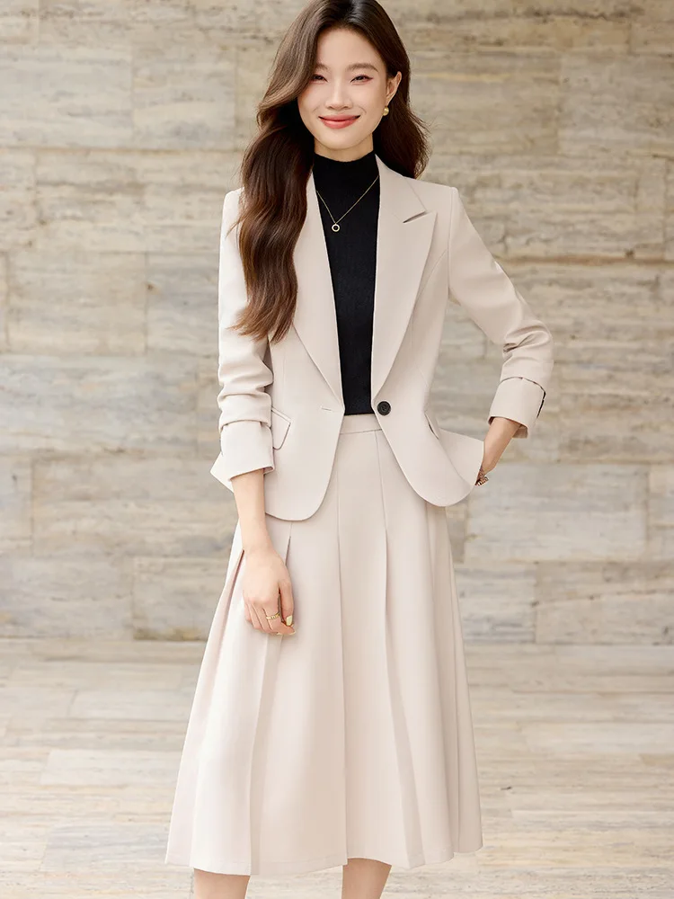 

Beige short blazer for women, spring and autumn2025New stylish versatile commuter professional pleated skirt suit